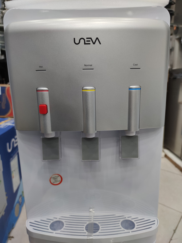 آبسردکن ایستاده یخچال دار یونیوا مدل UN-WD8WS