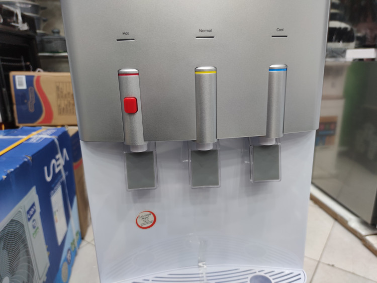 آبسردکن ایستاده یخچال دار یونیوا مدل UN-WD8WS